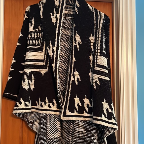 Calvin Klein asymmetrical sweater - Picture 2 of 4